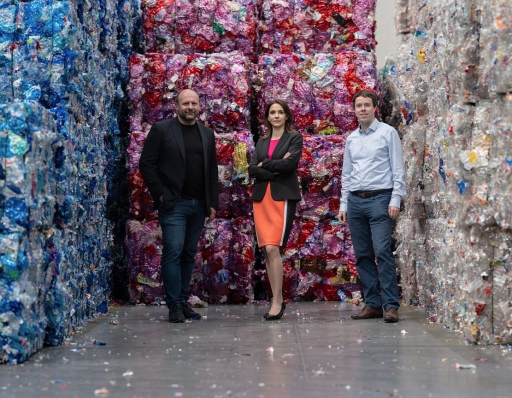 Martin Basila, CEO of Sensoneo, Maria Trckova, CEO of the DRS Administrator in Slovakia, Peter Knaz, Take-Back Systems Division Director, Sensoneo, in recycling facility.