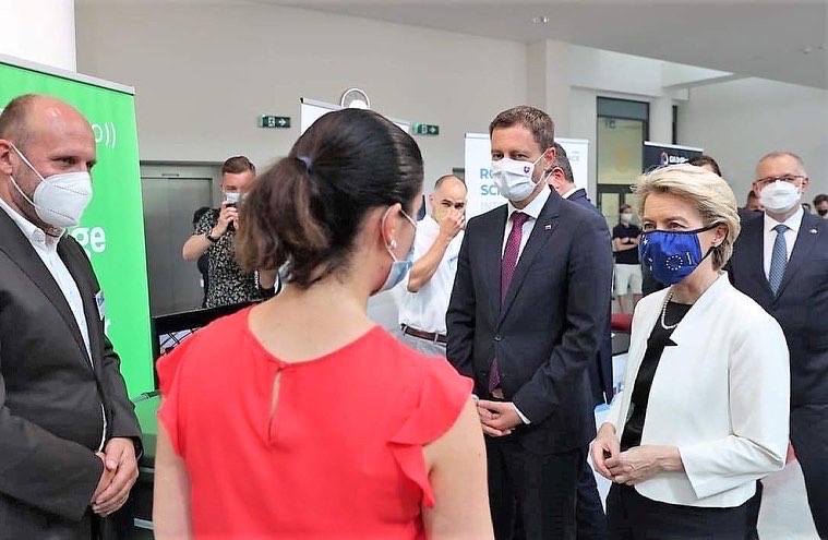 Andrea Basilova and Eduard Heger, former prime minister of Slovakia. 